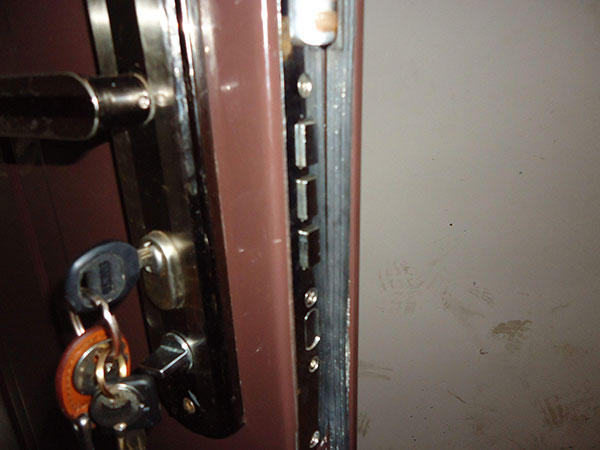 鲁贡镇防盗门换锁芯注意事项